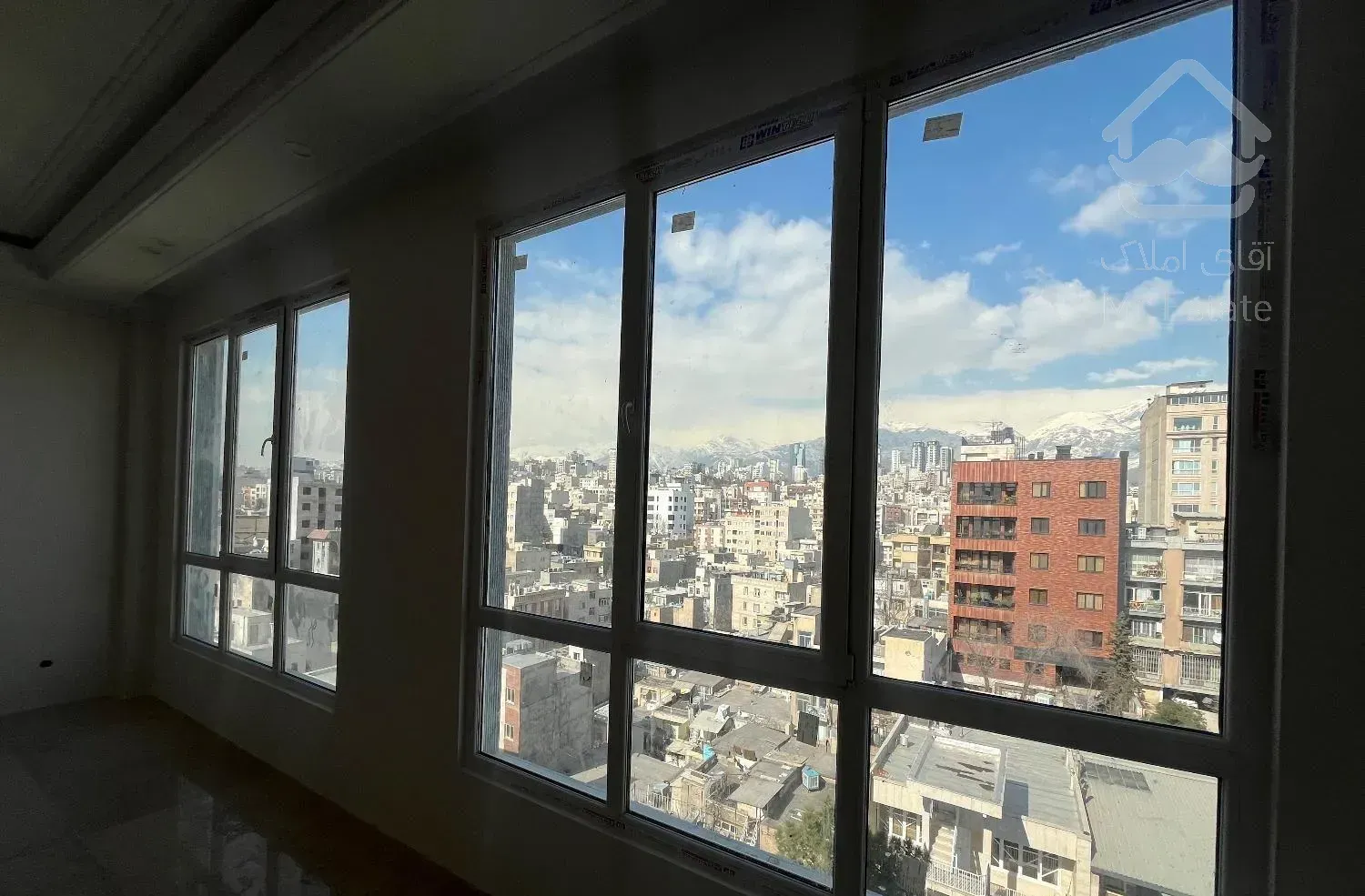 ظفر ۱۳۰ متر نوساز