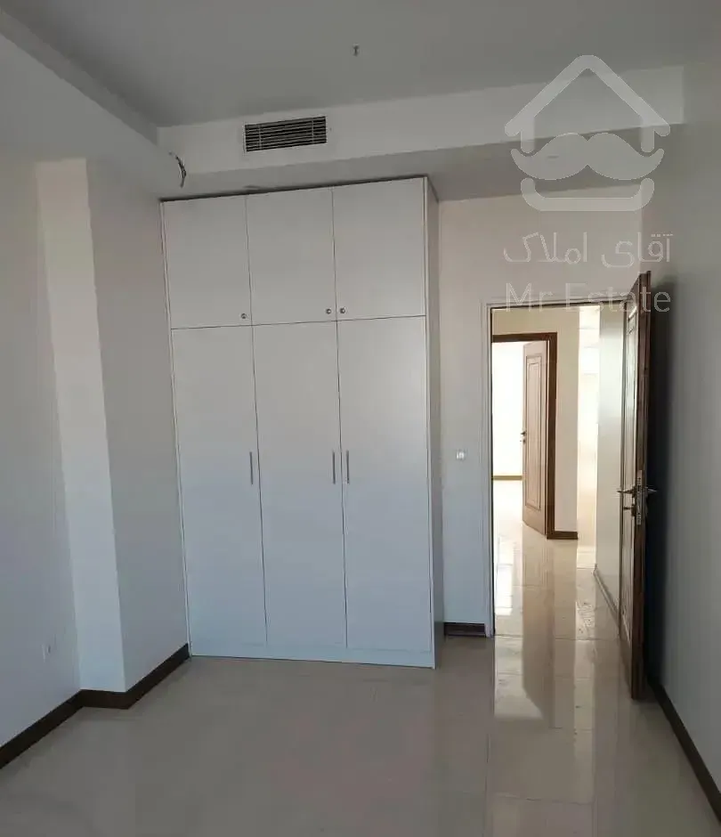 رهن آپارتمان ۱۱۰ متری عمارت جلال، زمزم زهتابی