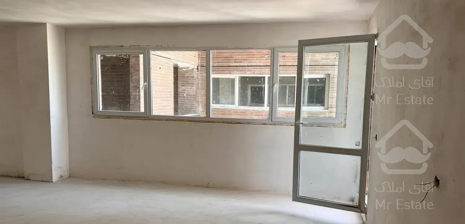 برج O1 آپارتمان ۱۱۳ متری خام شهید کشوری