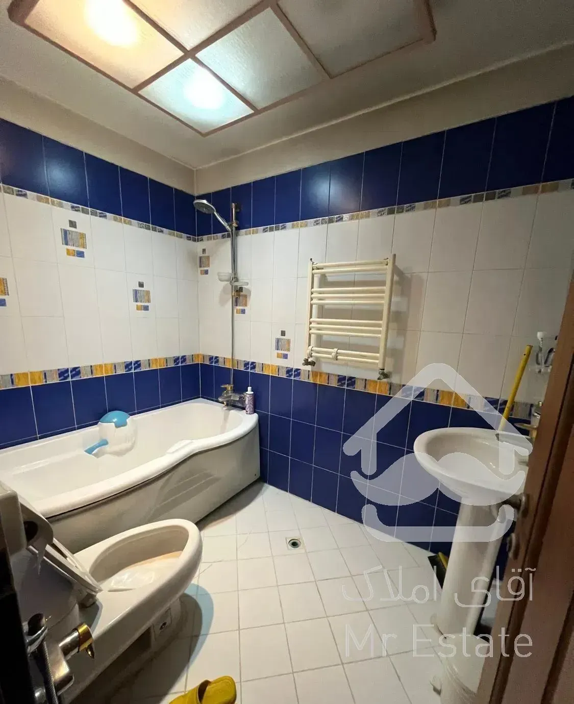 آ‌پارتمان ۱۸۰ متر شیخ بهایی شمالی