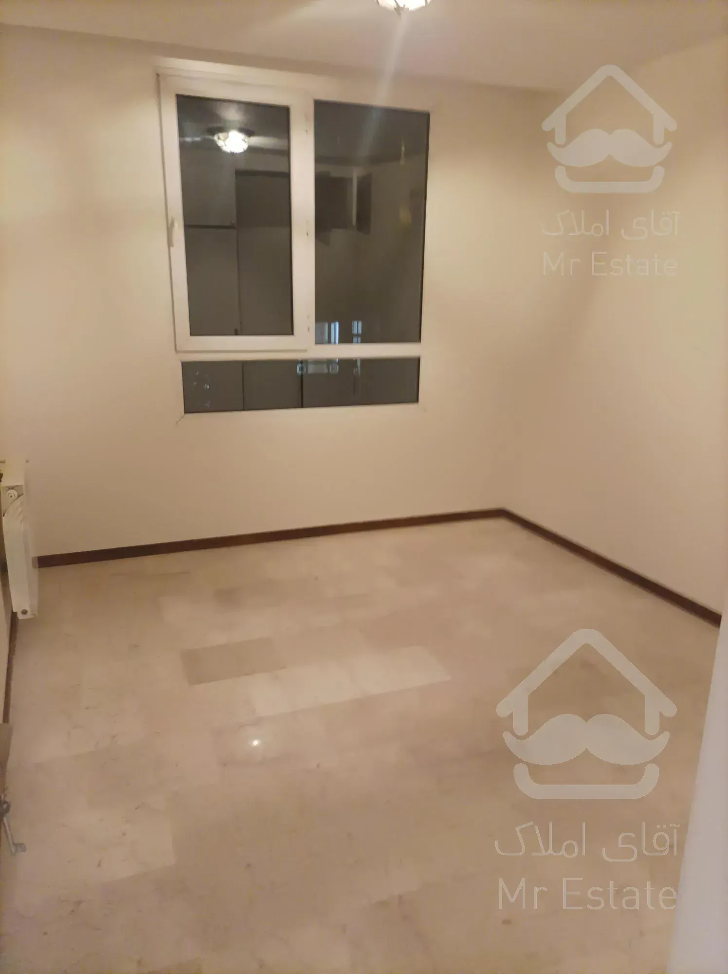 ۱۲۷متر تکواحدی۵ساله سالن نورجنوب اقبالپور