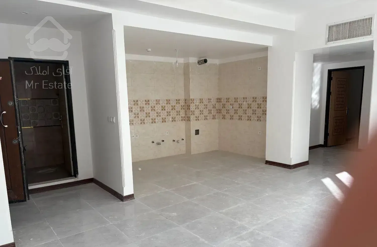 آپارتمان 17 هکتاری زیتون ۹۲ متر