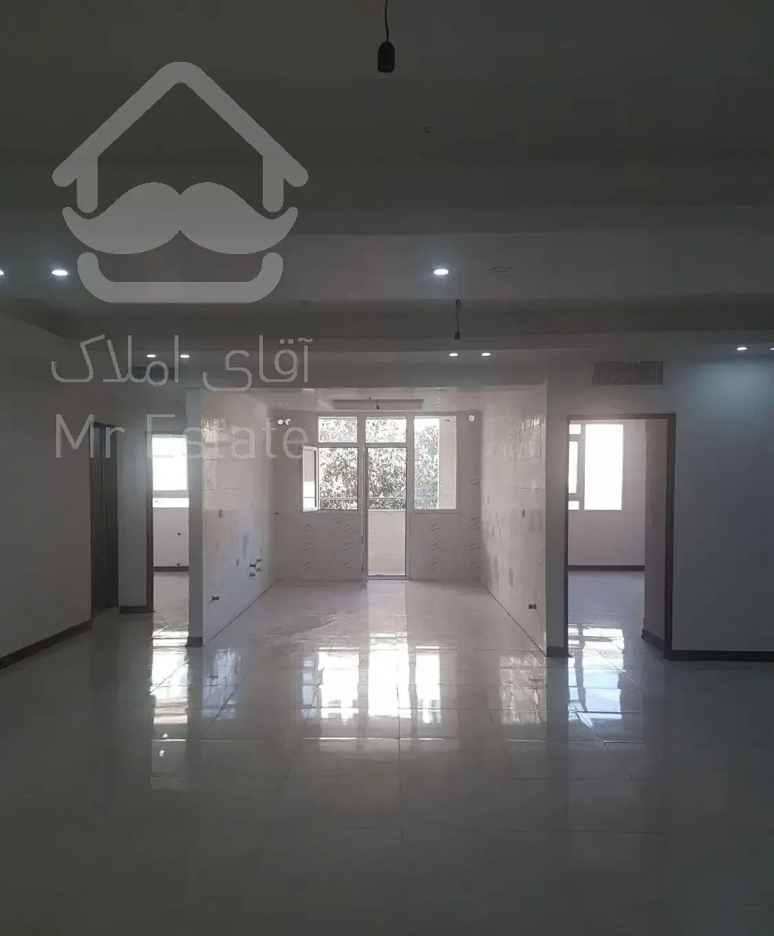 واحد ۱۳۳ متری کلید نخورده در زمزم