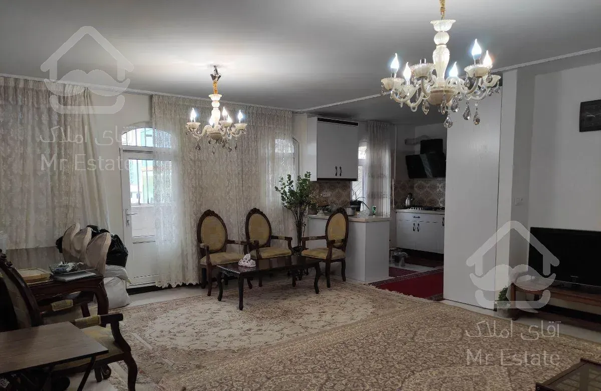 88 متر حیاط دار ، فول امکانات فروشی در شهرک باقری