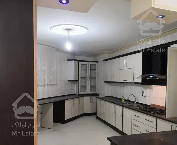 سه خوابه ۲۲۰متر تک واحدی بلوار پرستار