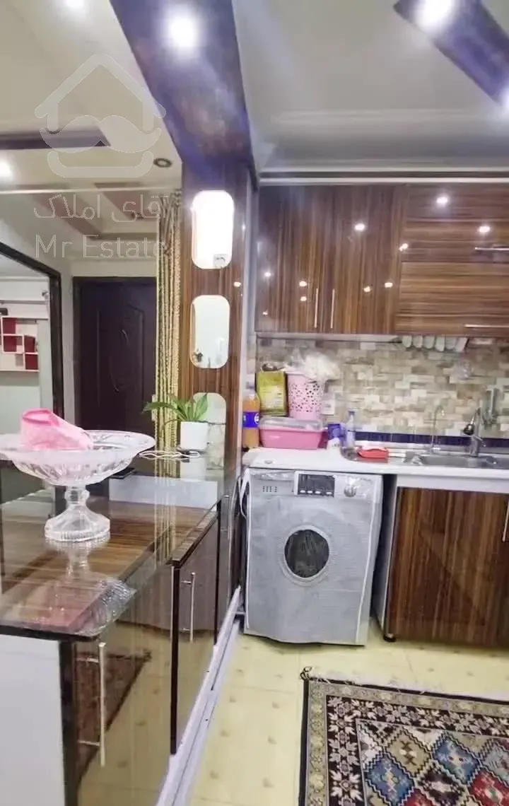 * املاک سناتـور * اپارتمان 88متری ط4 با اسانسور