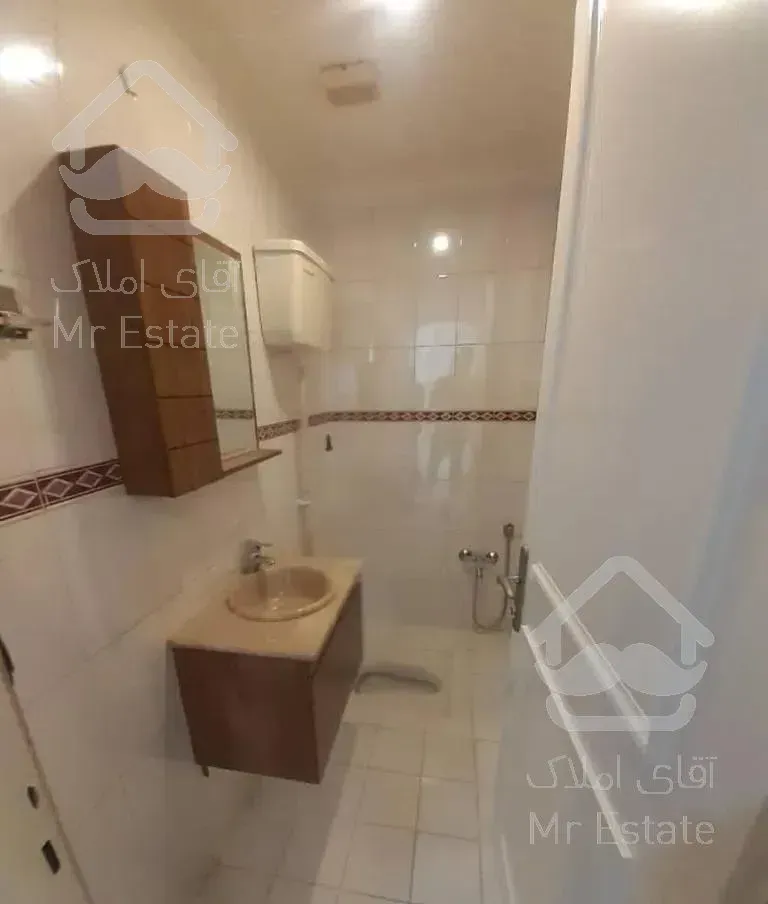 پاسداران، ۱۳۰ متر، ۳ خوابه،