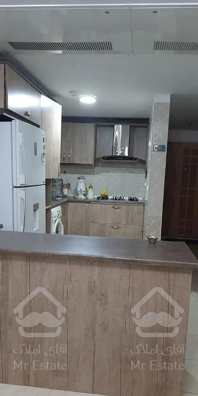 ۸۳ متری  شیک واقع در برج افرینش