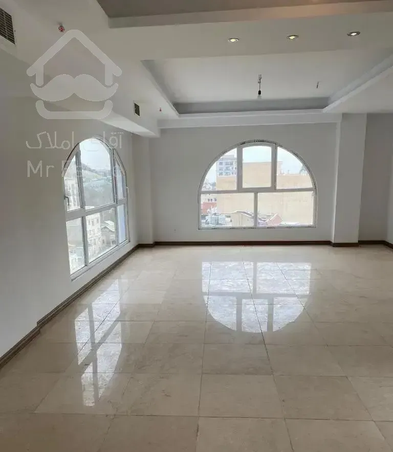 در‌که ۱۱۰ متر نوساز ۲ خواب طبقه اخر