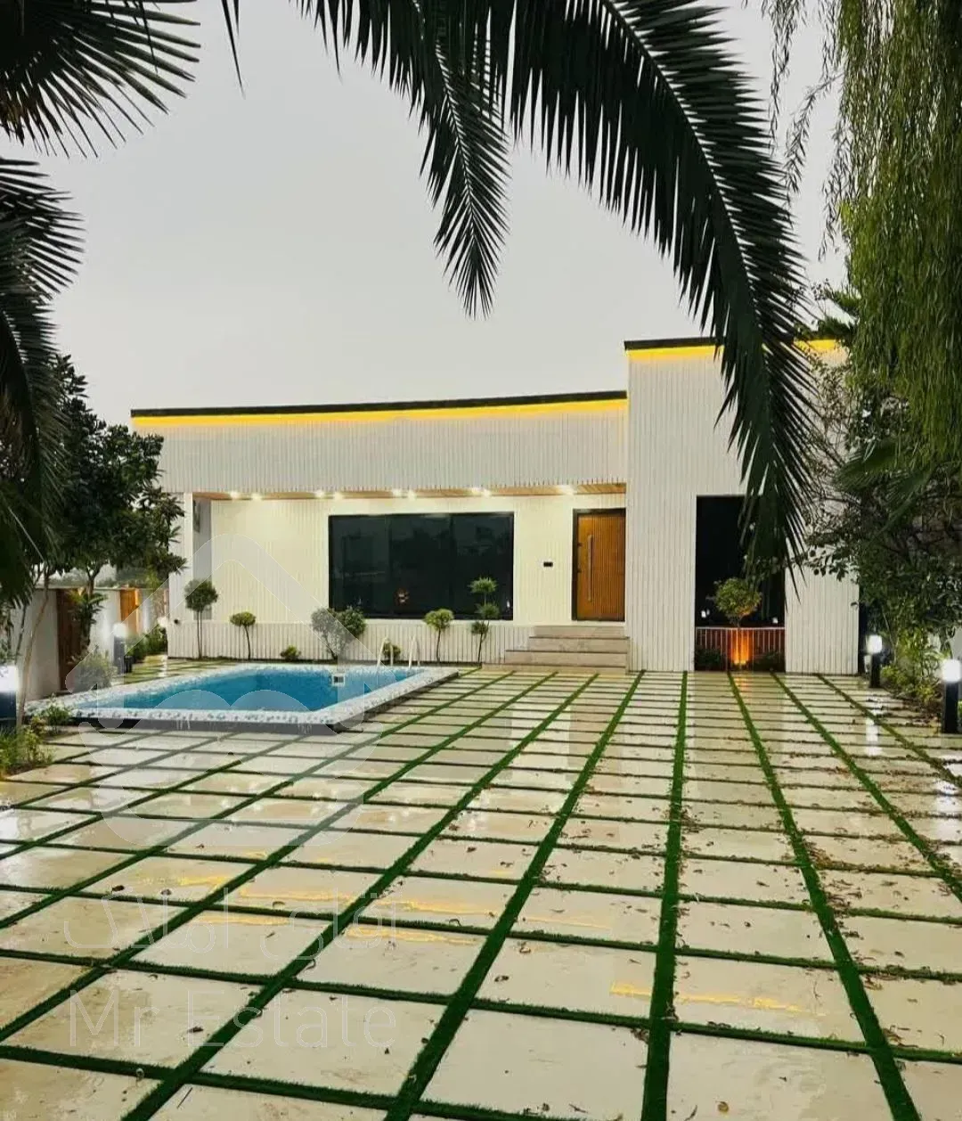 ویلاباغ مدرن جنگلی/سندار/ استخردار۳۰۰زمین/۲۲۰بنا