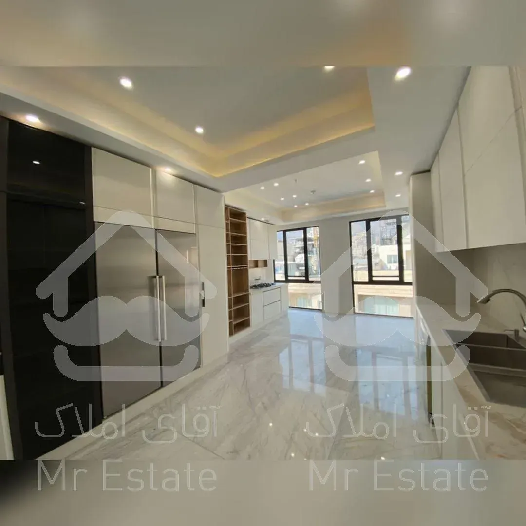 رهن کامل اپارتمان‌ در فرمانیه ۴ خواب ۳۵۰متر