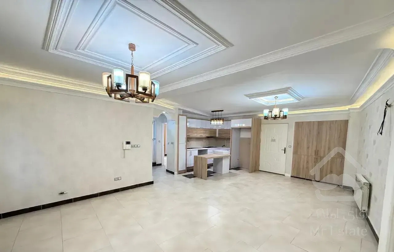 فروش آپارتمان 96 متری با آسانسور در مرکز شهر