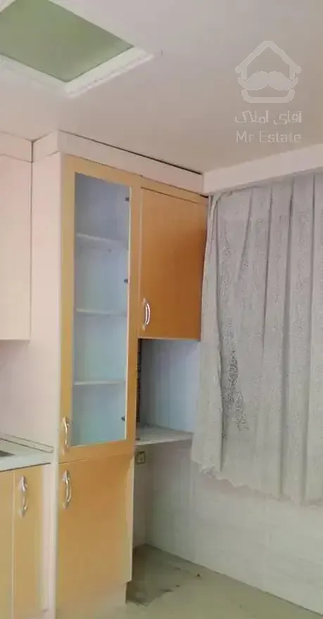 آپارتمان 135 متری سه خوابه دو واحدی تمیز