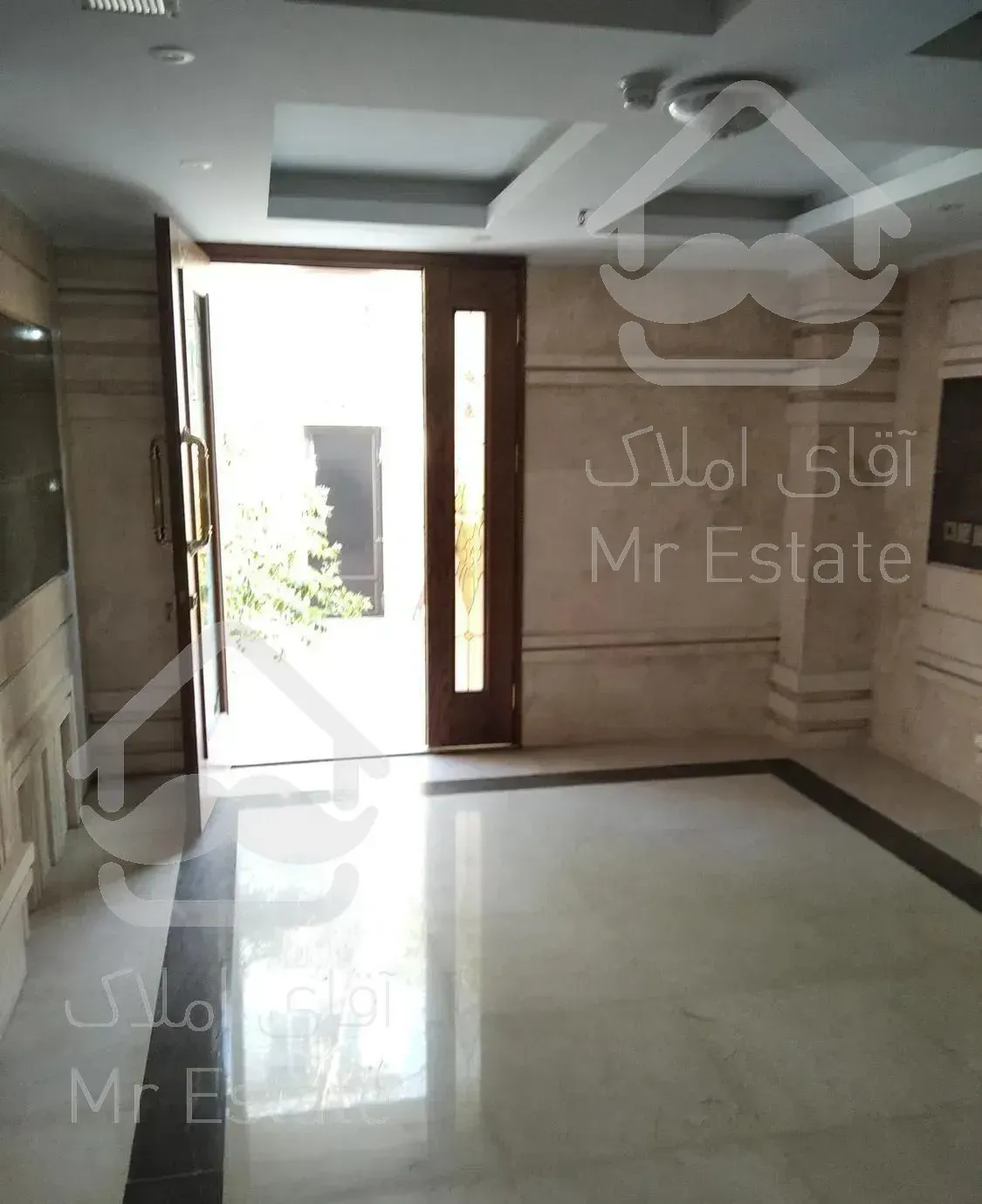 نوساز ۲۱۶ متری ۳ خوابه فلکه اول