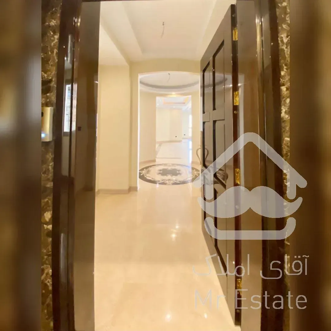 برج باغ برند در آجودانیه ۳۰۰متر ۳خواب مستر