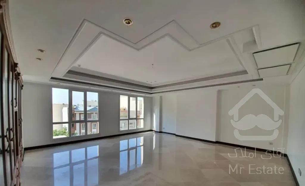 فروش آپارتمان ۲۳۰ متری ۳ خوابه در نیاوران