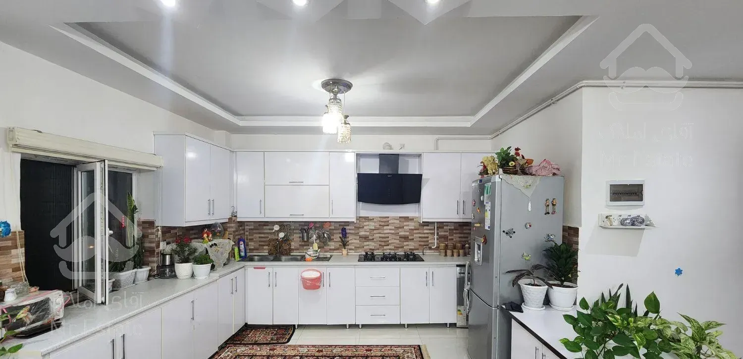 فروش آپارتمان تکواحدی 101 متری با آسانسور