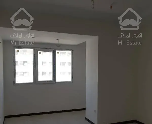 آپارتمان ۱۳۵متر(دریاچه چیتگر)