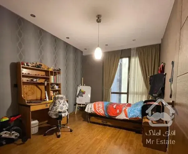 آپارتمان ۱۹۵متری