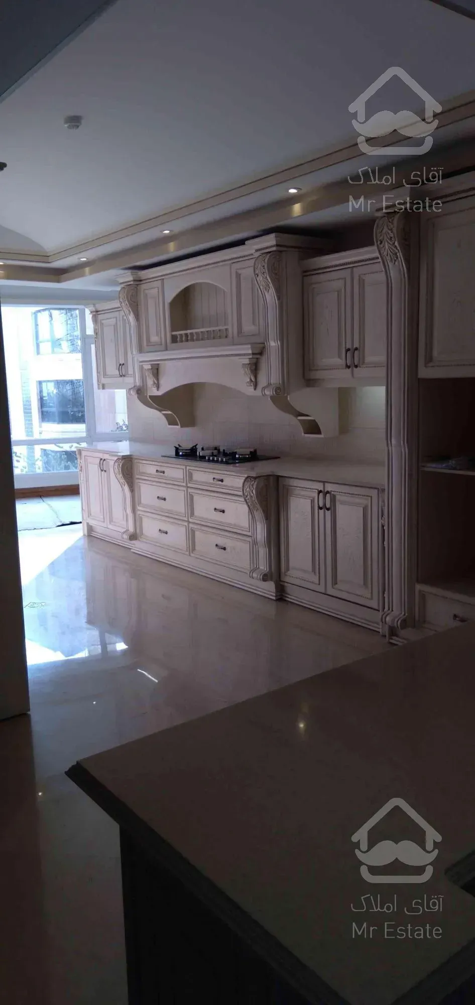 رهن و اجاره ۲۸۵ متری فرمانیه