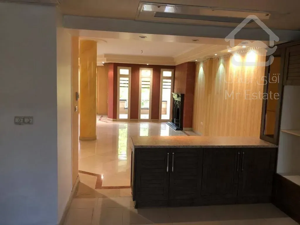 فروش‌ آپارتمان ۳۰۰ متر فرمانیه