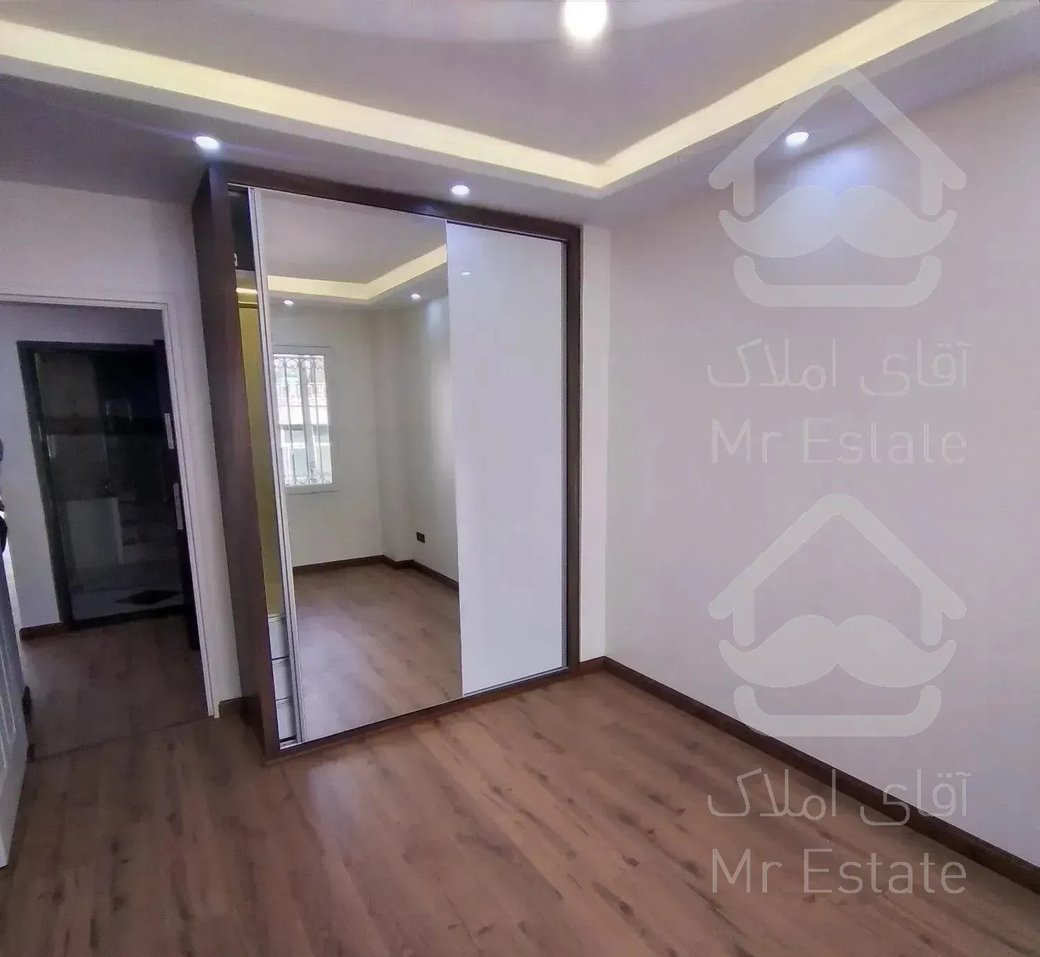 ۱۱۸متر*سه خواب*خواب مستر*سهروردی شمالی