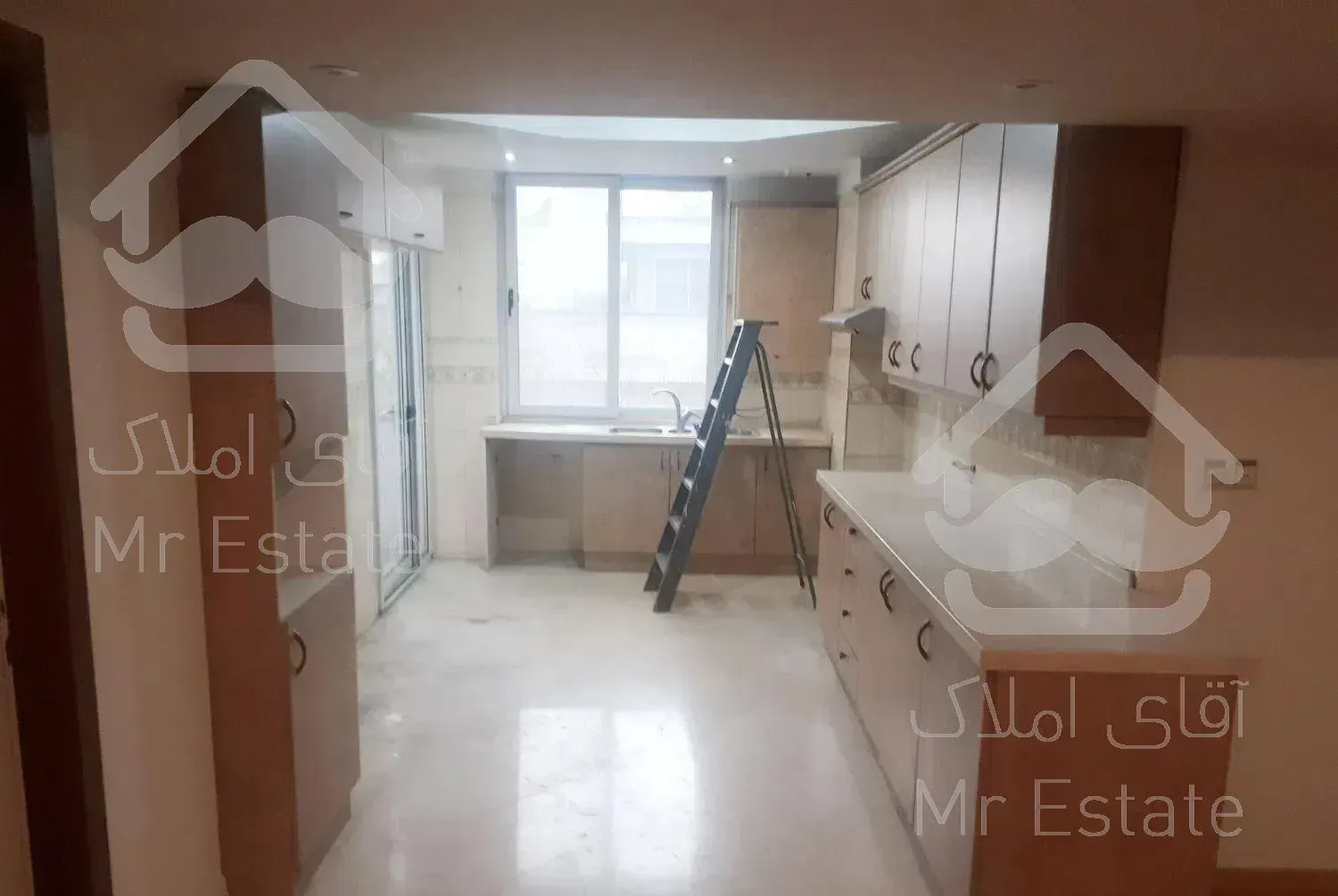 اختیاریه ۲۱۵ متر ۴خواب