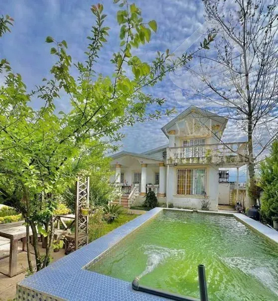 فروش ویلاباغ استخردار ۳۵۰ متر