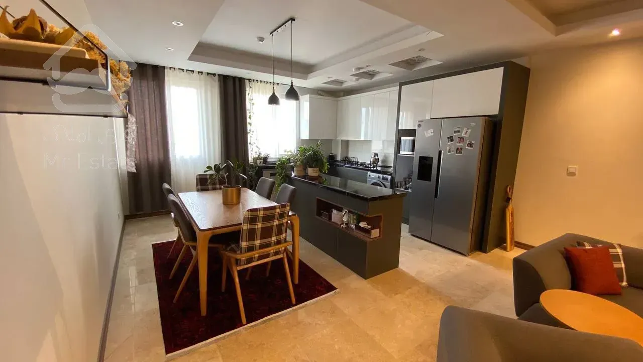 ۷۷متر۲خواب فول روبه کوچه زیر قیمت