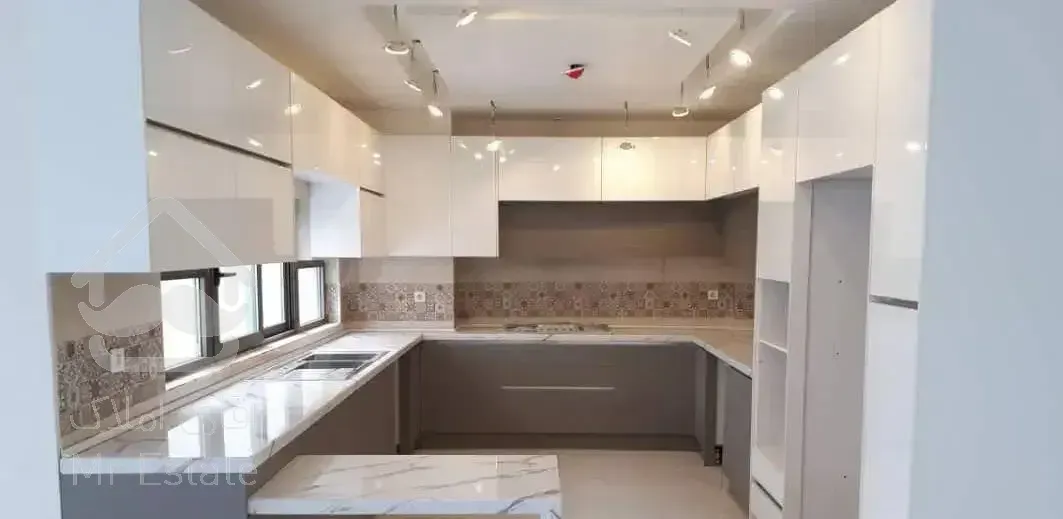 اجاره مسکونی / ۱۵۰ متر / سه خواب / شیخ مفید