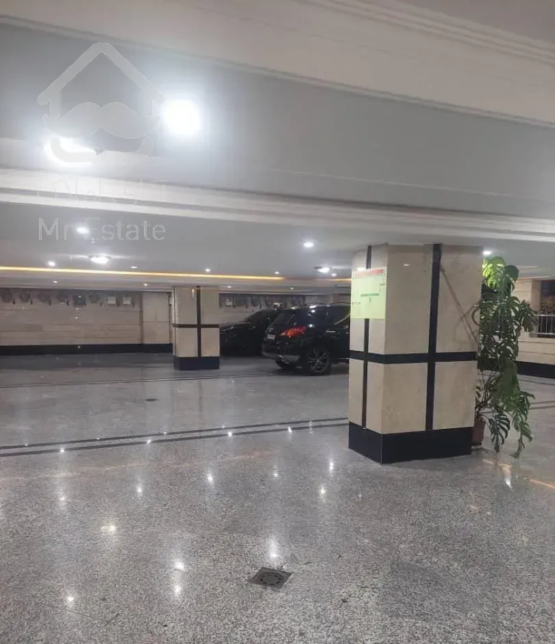 ۱۲۷متر فول امکانات نوساز/ ۲پارکینگ سندی