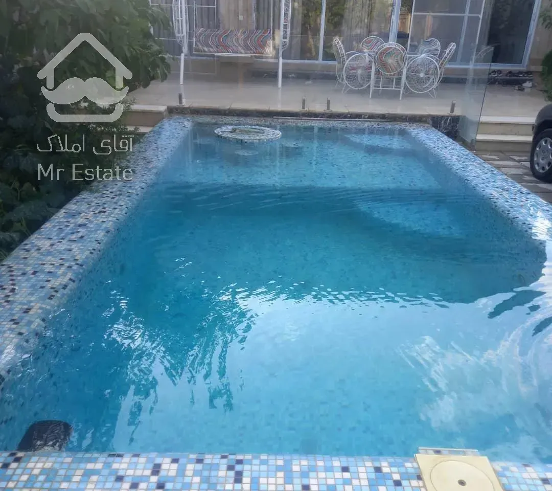 ویلا کلاسیک نوساز