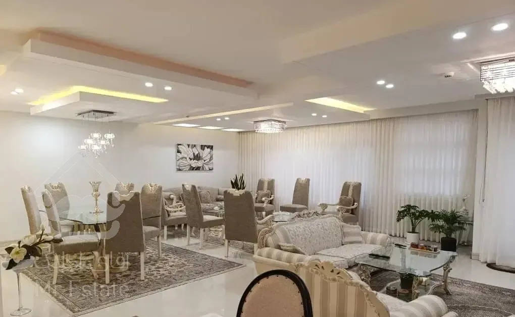 ۱۴۵ متر ۳ خواب ، تکواحدی ، بازسازی شده شیک