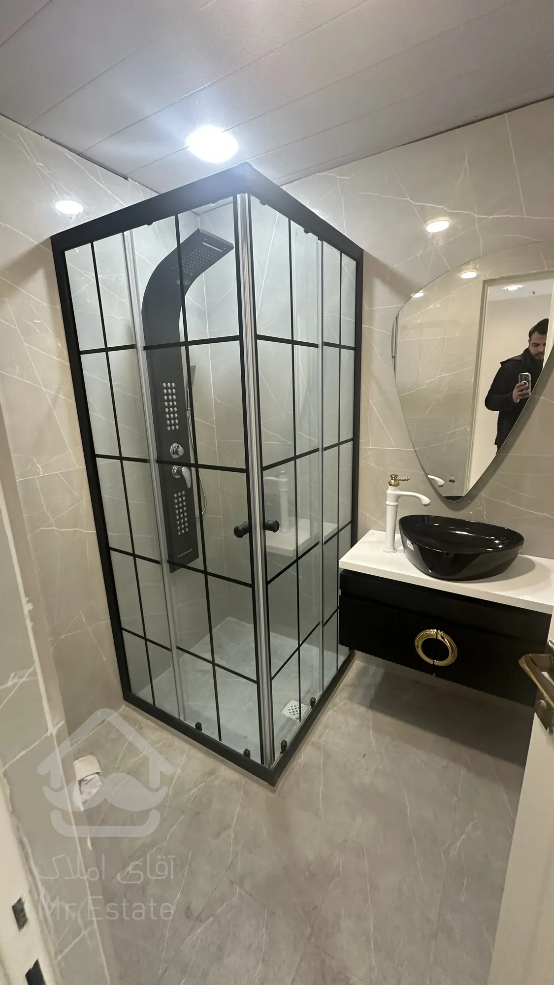 ۷۷متر۲خواب فول ویو دار تاپ لوکیشن