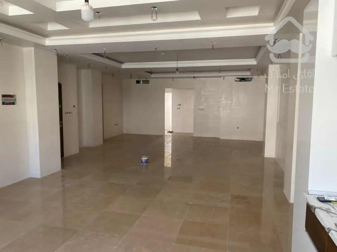 واحد ۱۳۰ متری ۲ خواب در شهرک هما