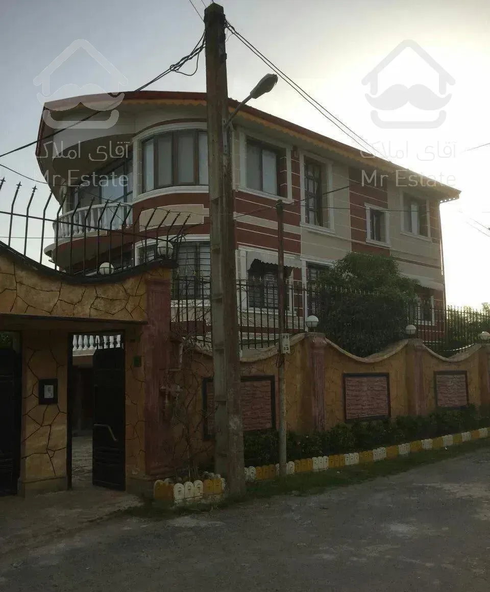 ویلای 800 متری سند دار استخردار در مرکز شهرلشت نشا