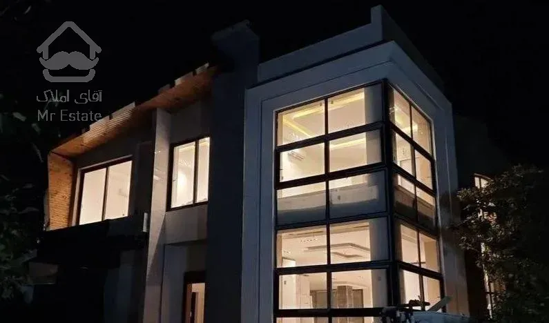 ویلااستخردار5خوابه شهرک برند/ویو زیبا ساحلی سرخرود