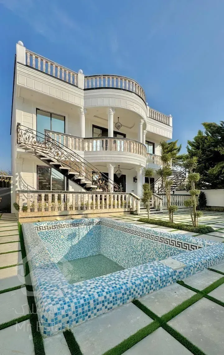 کاخ ویلا ۴۰۰متری استخردار/روفگاردن/جکوزی/سندتکبرگ