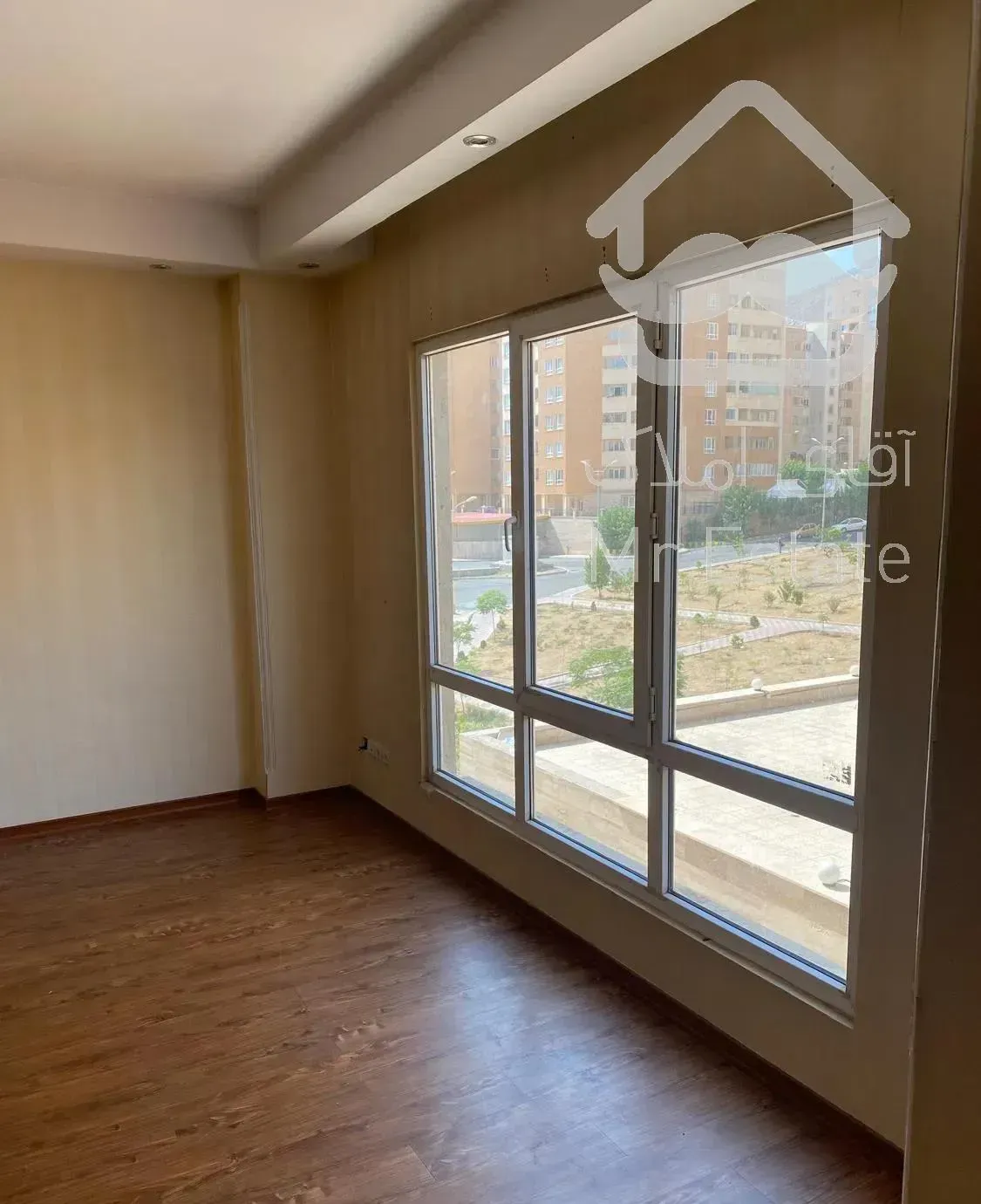 ۹۹متر منطقه ۲۲ دریاچه شهرک زیتون باقری آبشار