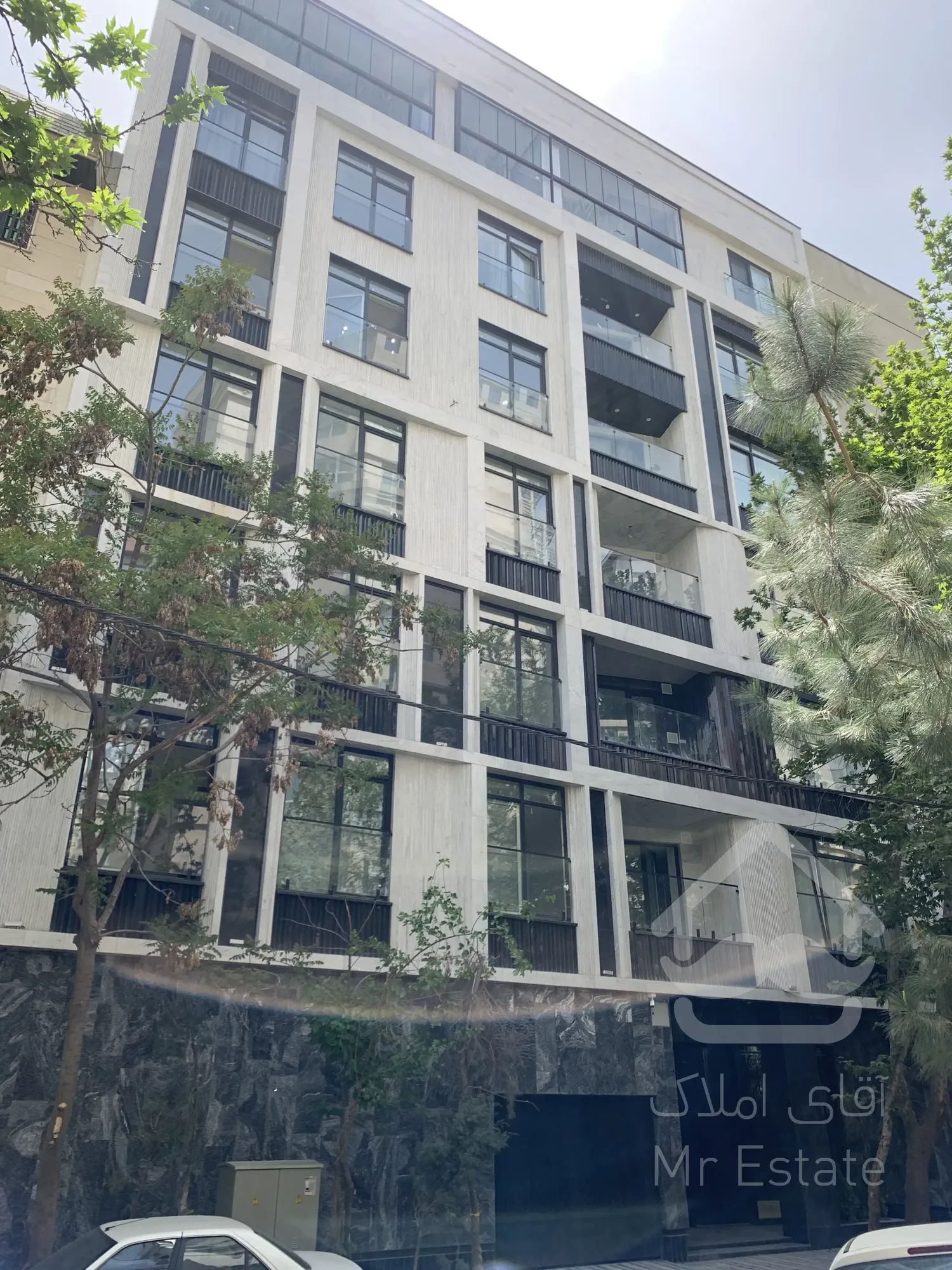 رهن و اجاره آپارتمان ۱۹۰ متری نوساز