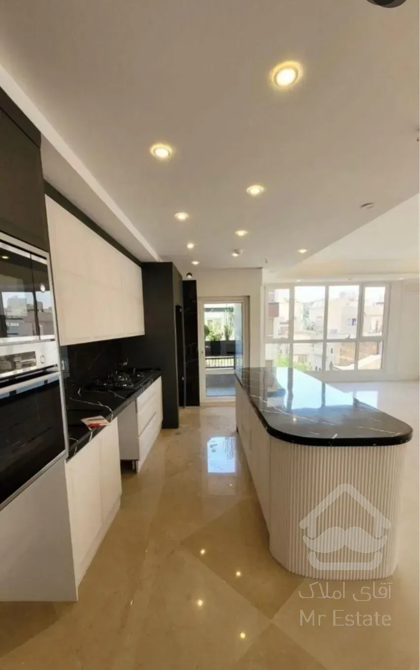 سهروردی شمالی۱۴۸ متر/۳ خواب/ورودی از لابی لوکس