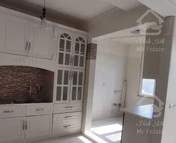 110 متری، آفتابگیر، کابینت ممبران