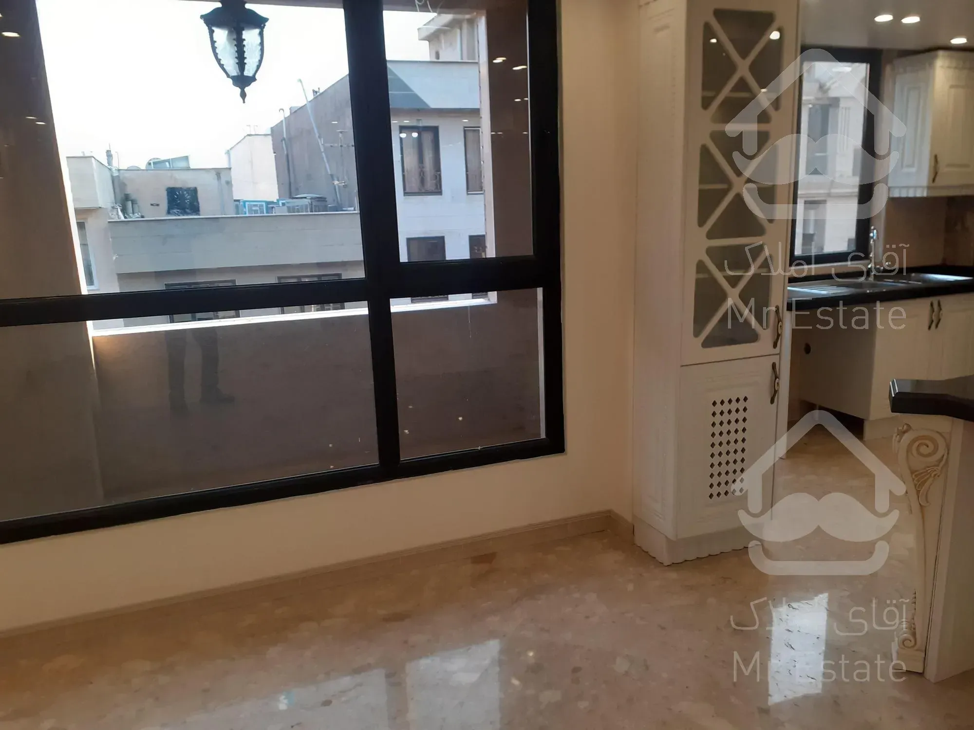 فروش واحد مسکونی غربی بلوار