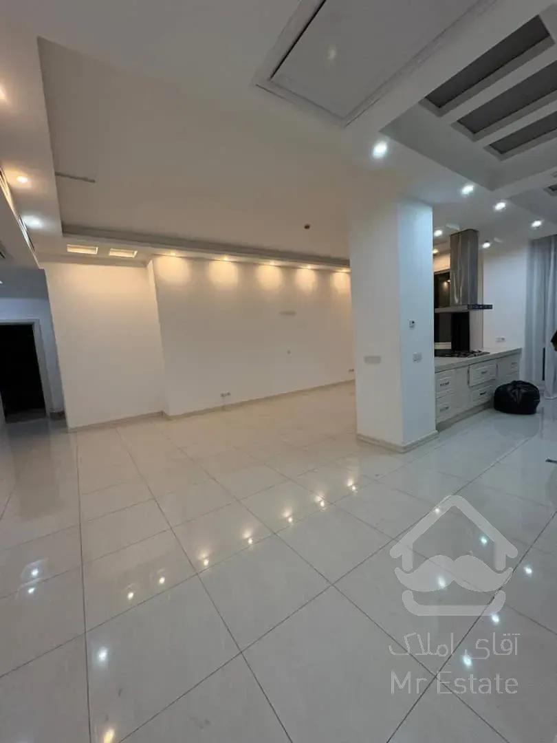 اجاره آپارتمان ۱۴۵ متر کامرانیه شمالی برج باغ