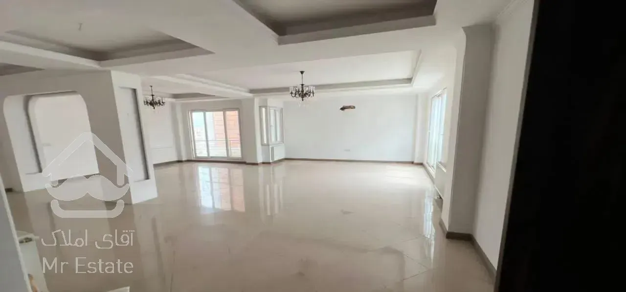 آپارتمان 200متر میدان خزر سروستان