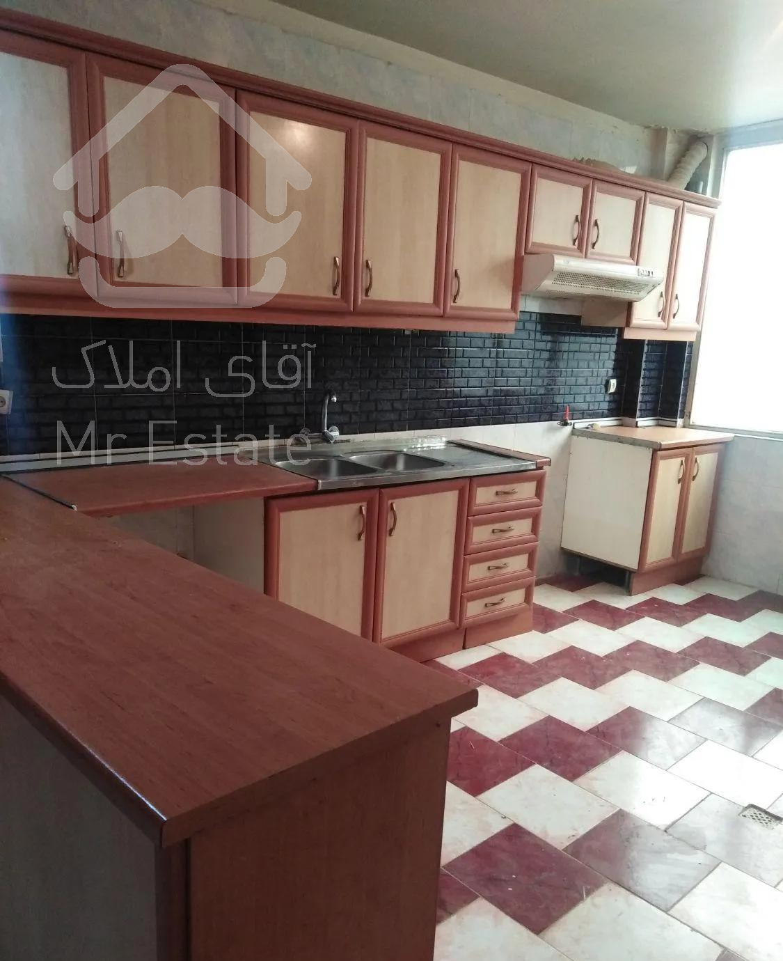 85 متر،تخلیه،قابل تبدیل، زوج یامجرد خانم، متروشریف