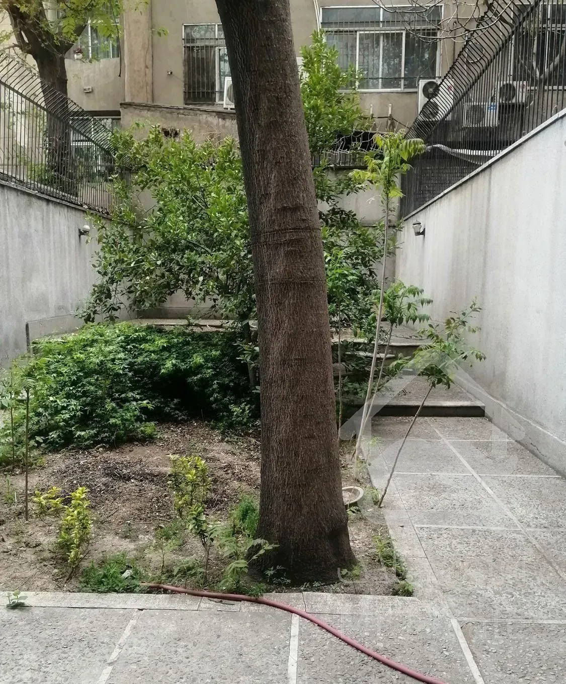 فروش آپارتمان ۲۶۷ متری ۵ نیم طبقه  همکف در ونک