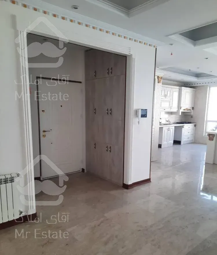 ۱۶۰ متر . ۳ خواب . نوساز . شهران.  ۲ پارکینگ