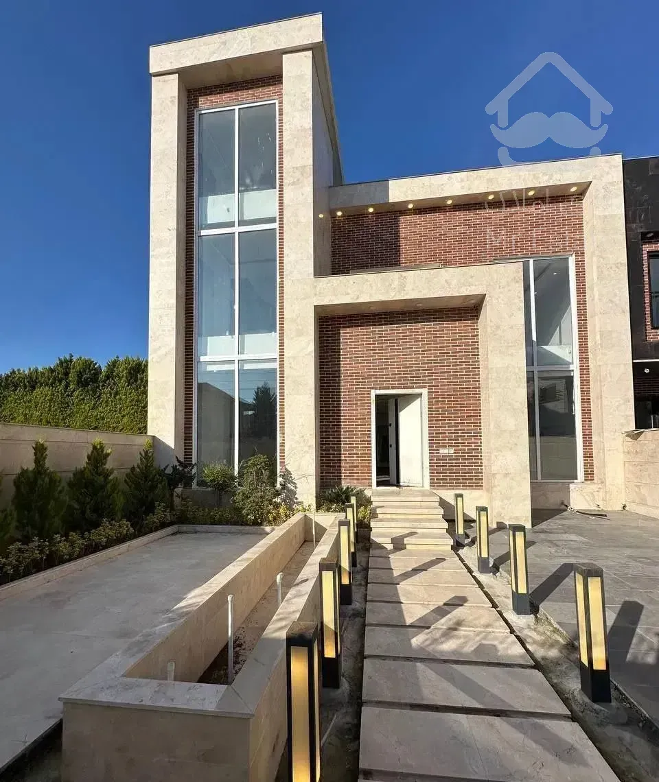 ویلا ساحلی۴۰۰متر استخردار سرخرود۳خواب نوساز سنددار