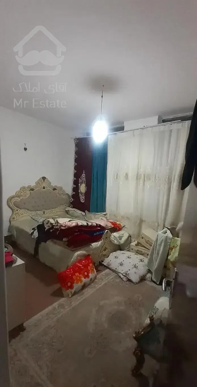 آپارتمان  ۹۰ متری زینبیه مرتب طبقه اول